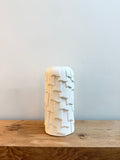 Witte vaas met structuur